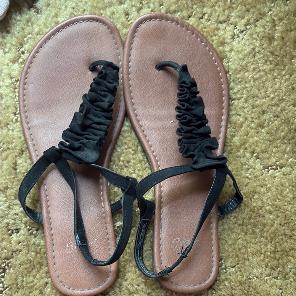 Faded Glory Black and Brown Flats with Decorative Ruffle